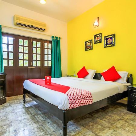 Oyo 13311 The White Feather Hotel มานเดรม ภายนอก รูปภาพ