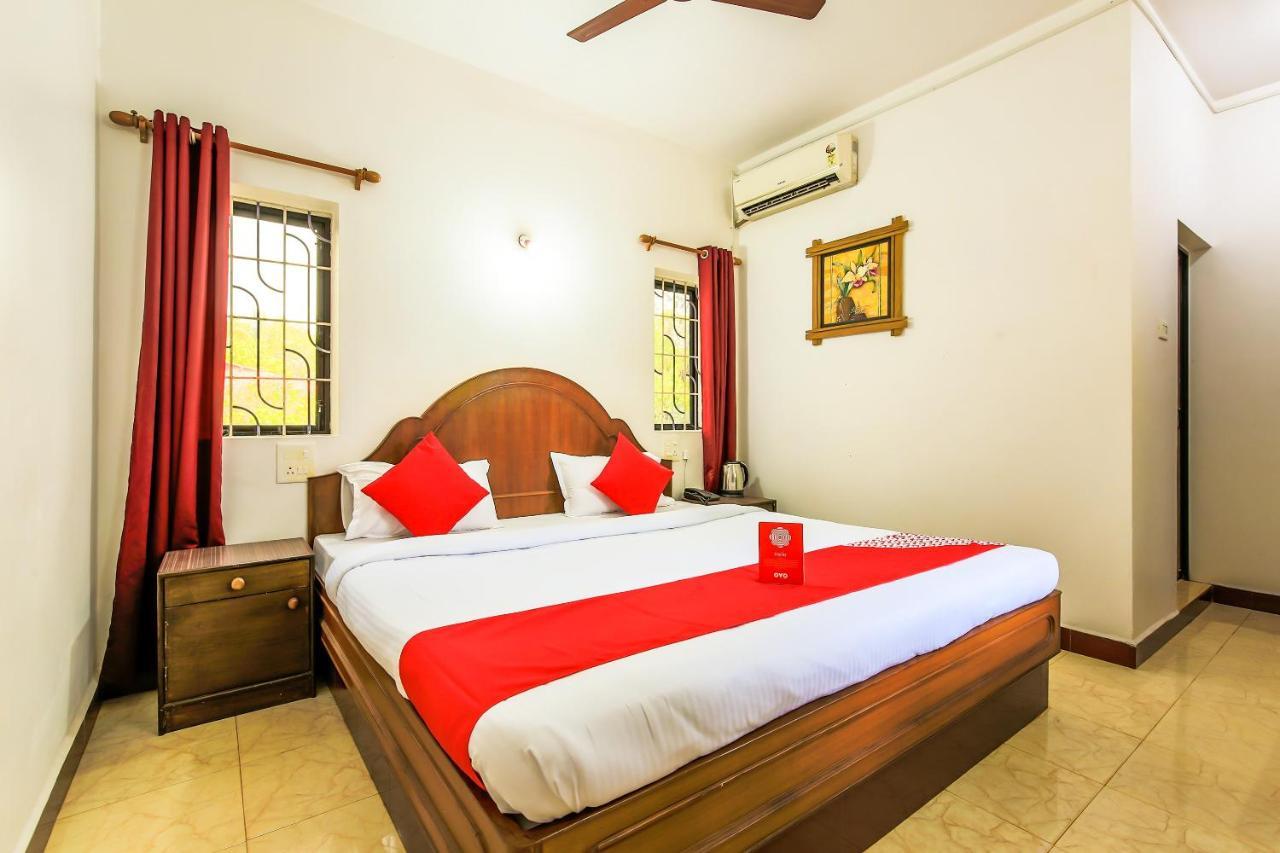 Oyo 13311 The White Feather Hotel มานเดรม ภายนอก รูปภาพ