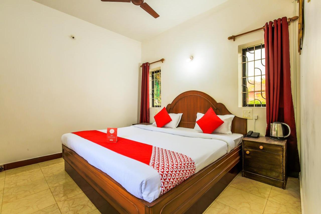 Oyo 13311 The White Feather Hotel มานเดรม ภายนอก รูปภาพ
